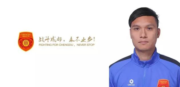 就在他郁闷至极、不知该如何回答的时候，叶辰又道：至于你们家族企业这块儿，你尽可放心大胆的交给我大伯，他一定会帮助你们经营好的